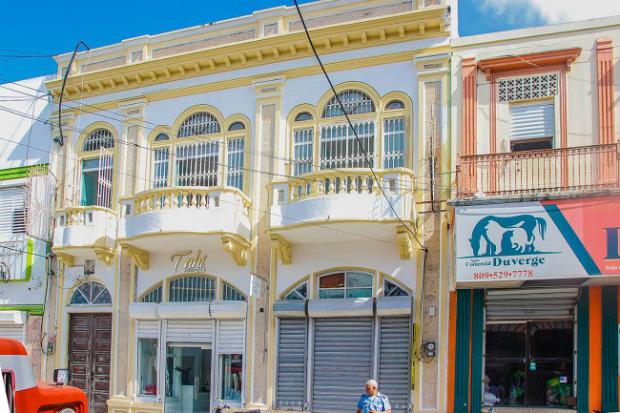 UCE y Mitur promueven rescate centro histórico de San Pedro de Macorís
