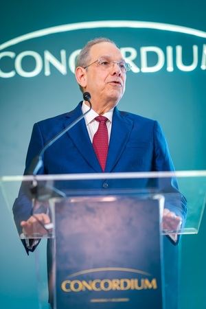 Eduardo Trueba.