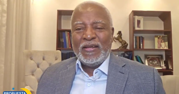 Edwin Paraison.