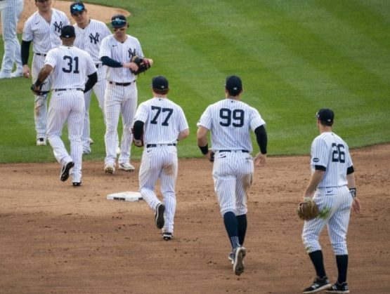 Yankees ganan primero.