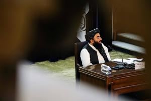 Los talibanes nombran un Gobierno interino para Afganistán