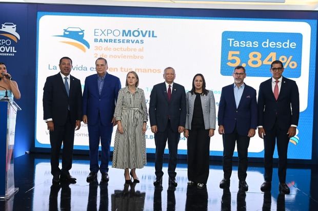 Leonardo Aguilera encabeza la inauguración de Expomóvil Banreservas 2025 con tasas de interés desde 5.84%