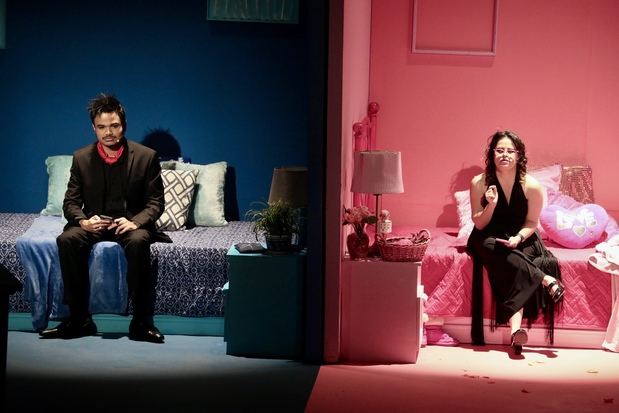 La Cuarta Temporada de Teatro Banreservas presentó la comedia dramática, “El amor al otro lado de la pared”, en la Sala Ravelo del Teatro Nacional.