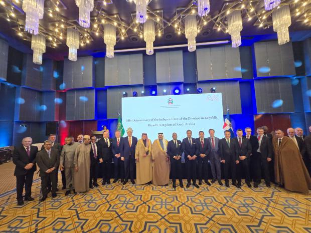 Adompretur estuvo presente en gala del 181.° aniversario de nuestra independencia en Arabia Saudita