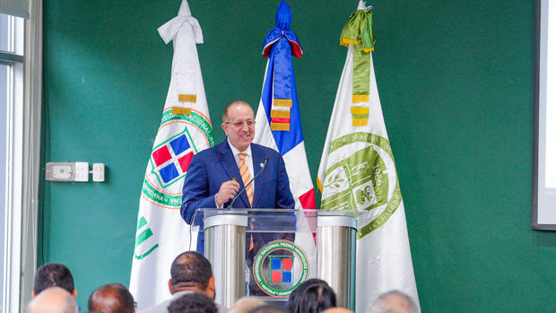 Ministro de hacienda y economía, Magín Díaz.