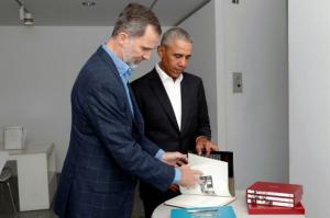 El Rey de España acompaña a Obama en una visita privada al Museo Reina Sofía