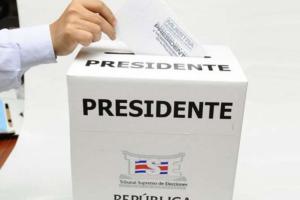 Abren las mesas de votación para la segunda ronda presidencial en Costa Rica