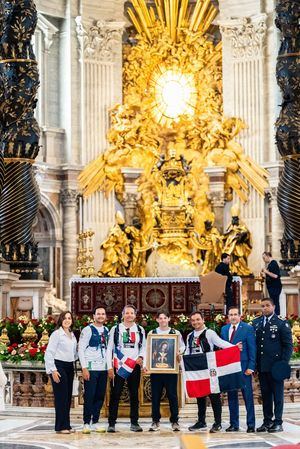 Eliel Jiménez,Manuel Alejandro Grullón Hernández, Edison Santos y Yasser Mármol durante recibimiento en Roma. (2)