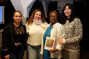 Rosanna Estenelao Germán presenta su libro sobre mujeres rurales