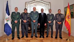 RD condecora a la Guardia Civil española por lucha contra crimen