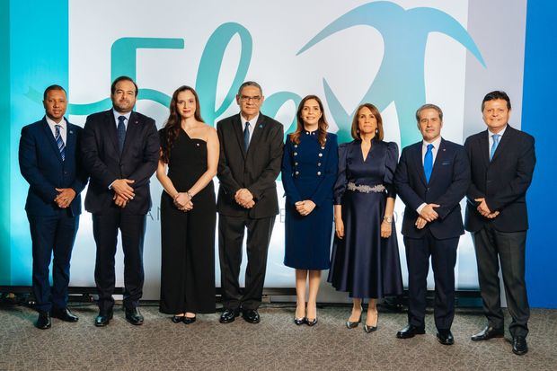 Parte del equipo de colaboradores de Futuro ARS.