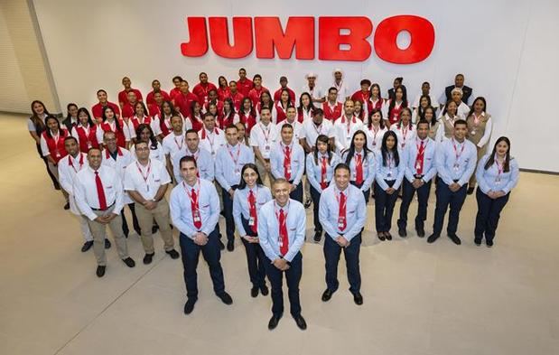 Equipo Jumbo Ågora Santiago Center.