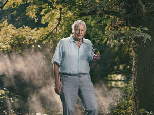David Attenborough confí­a en un “cambio positivo” para atajar la crisis climática