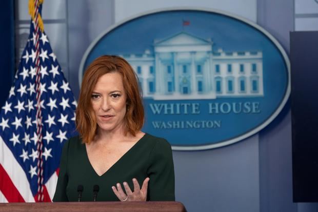 La portavoz de la Casa Blanca, Jen Psaki, habla en conferencia de prensa en Washington, EE.UU.