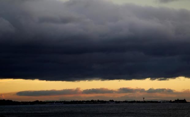 Alcanzado el ecuador de la actual temporada de huracanes en el Atlántico, que comenzó de forma oficial el 1 de junio, la cuenta hasta la fecha es de cinco tormentas tropicales: Ana, Bill, Claudette, Danny y Elsa, la última de las cuales se convirtió en el primer huracán de este año.