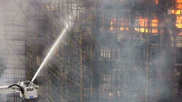 Al menos 8 muertos tras un incendio en una fábrica de electrónica en China.