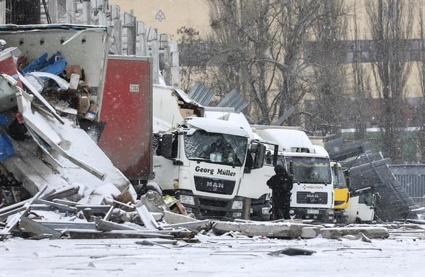 Destrucción causada por un misil en Járkov, en el norte de Ucrania.
