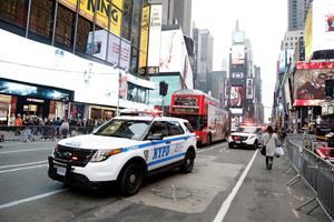 Buscan al autor de un tiroteo en Times Square que dejó un viandante herido