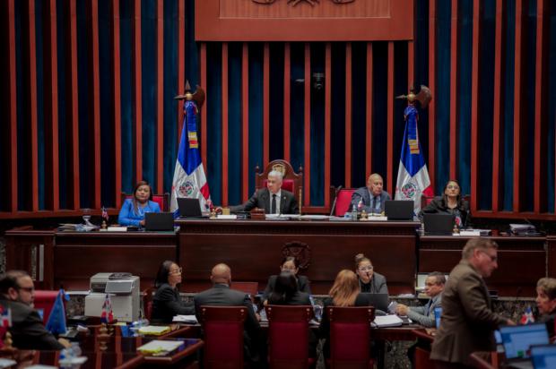 Senado aprueba en primera lectura el Proyecto de Ley de Contrataciones Públicas