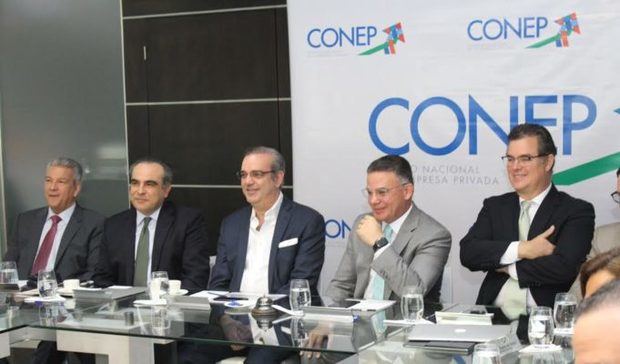 Abinader expresa satisfacción por interés que muestra CONEP en agenda del desarrollo social