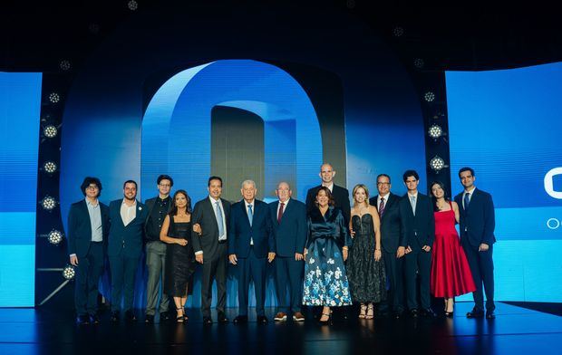 Muebles Omar celebra 50 años de innovación.