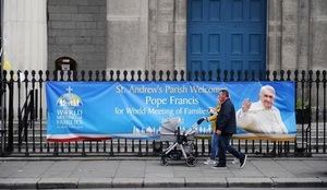El coste de la visita del papa a Irlanda divide a la sociedad