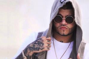 Farruko dice no esconder nada respecto a los dólares que llevaba desde RD