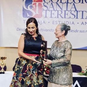 En Memoria de una mujer extraordinaria: nuestra madre