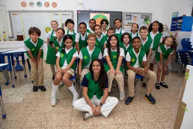 Los estudiantes de secundaria presentaron 71 proyectos de emprendimiento desarrollados bajo la metodología Design Thinking.