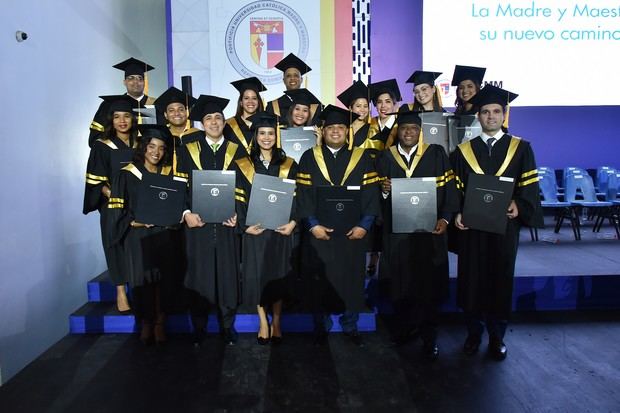 La quinta cohorte contó con un total de 17 estudiantes.