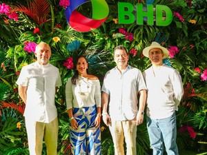 Banco BHD celebra el carnaval de Punta Cana con sus clientes