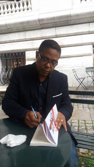 Escritor dominicano presenta libro en Estados Unidos