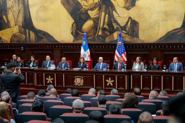 El Congreso Nacional recibió la visita oficial de la gobernadora del Estado de Nueva York, Kathleen Courtney Hochul.
