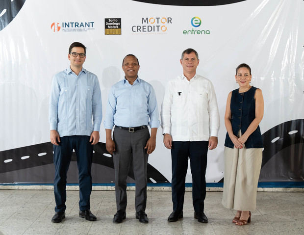 Alexis Anselin, Milton Morrison, Aníbal Rodríguez y Saschia Seibel.