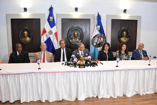 Instituto Duartiano formaliza querella por ultraje al Himno Nacional