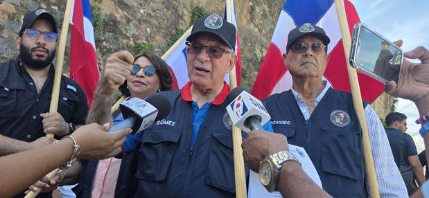El presidente del Instituto Duartiano, Wilson Gómez Ramírez, se dirige a los presentes al inicio de la actividad.