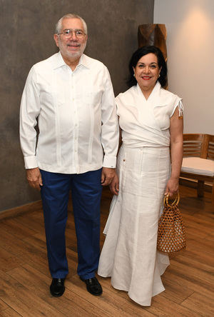 Enrique Valdez y Fabiola Herrera de Valdez