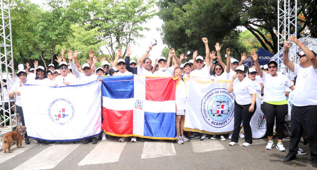 Gran participación en la Caminata Familiar 5K del Colegio de Notarios / Foto: cortesía 