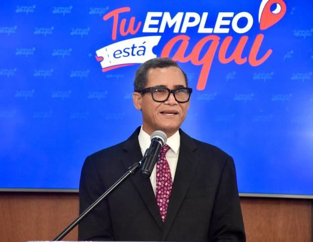 Eddy Olivares.