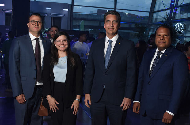 Vladimir González, Luisa Gómez, Francisco Ramírez y Pedro Pablo Díaz.