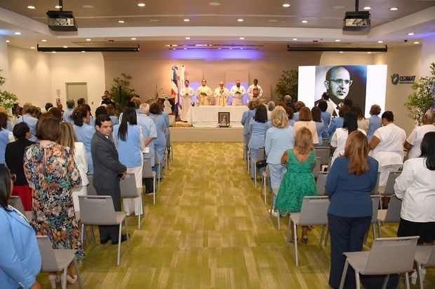 Vista Parcial asistente Eucaristía 25 Aniversario Fundación Dr. Juan Ml. Taveras Rodríguez.