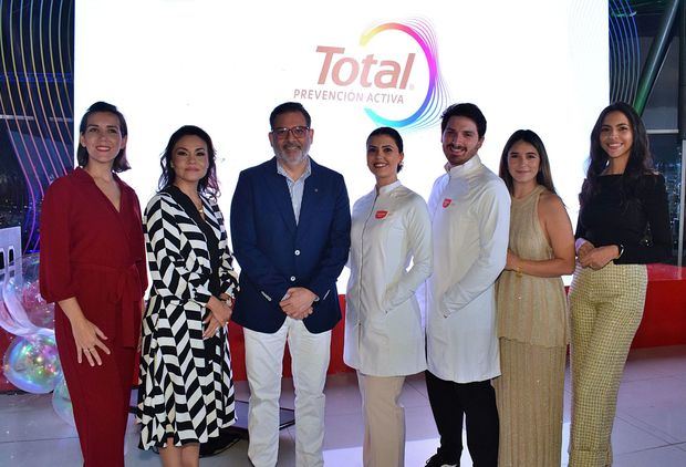 Presentan nueva Colgate Total Prevención Activa