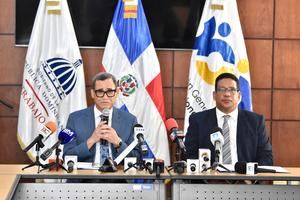 Ministerio de Trabajo y DGCP exigen cumplimiento de normas laborales en contratos públicos