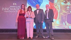 Banco Adopem recibe reconocimiento platino en inclusión financiera