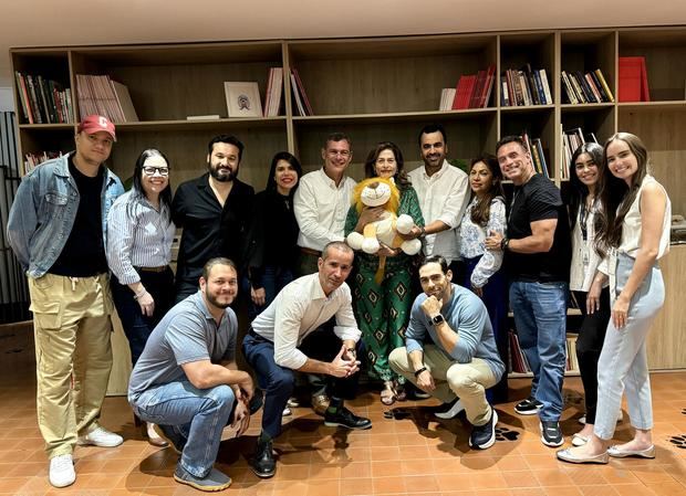 Equipo de Partners Ogilvy, AMC, Colorín, Panamericana, responsables de la idea e implementación.