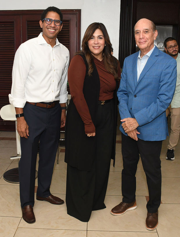 Fadel German, Marlenne Then y Wayne Humphreys