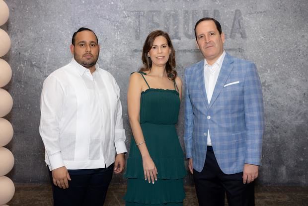 Harlem Raigoso, Mirta Ramírez y José Antonio Alvarez.