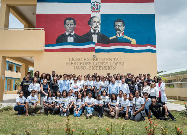 Jóvenes multiplicadores del proyecto del liceo Pedro Henríquez Ureña.