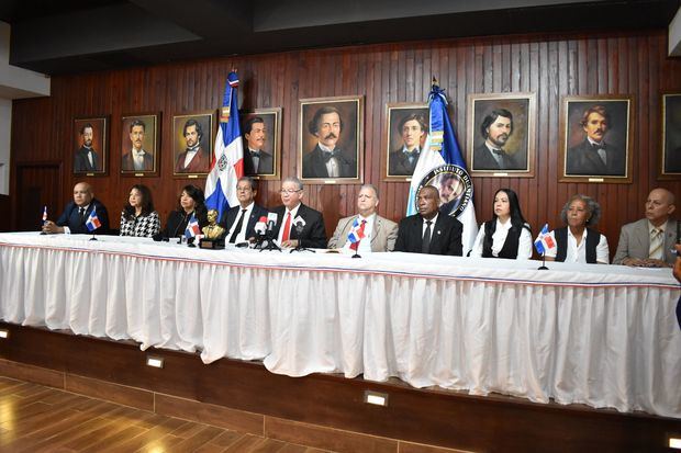 Junta Directiva 2025-28 del Instituto Duartiano.