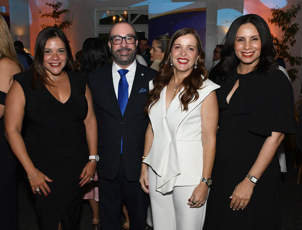 Laura Guerra, Francisco Campos, Laura Acra y Nordaline Jiménez.